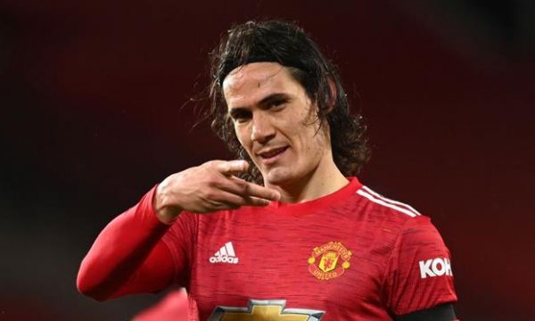 Кавани се завърна в строя